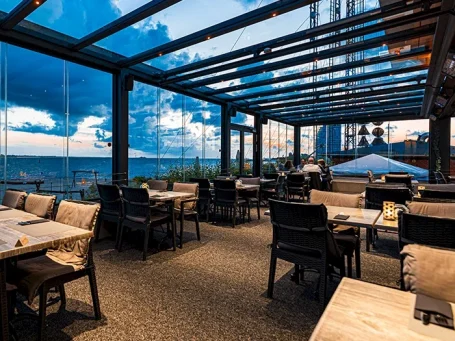 Verschiedene Reinigungsverfahren je nach Anforderung
Entfernung von Schmutz an wichtigen mechanischen Bauteilen.
